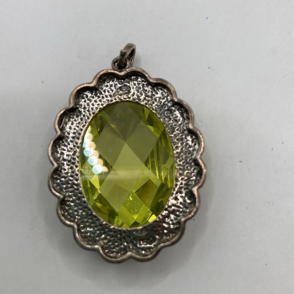 Sterling Silver 925 Simulated Oval Peridot Marcasite Pendant - Picture 7 of 14